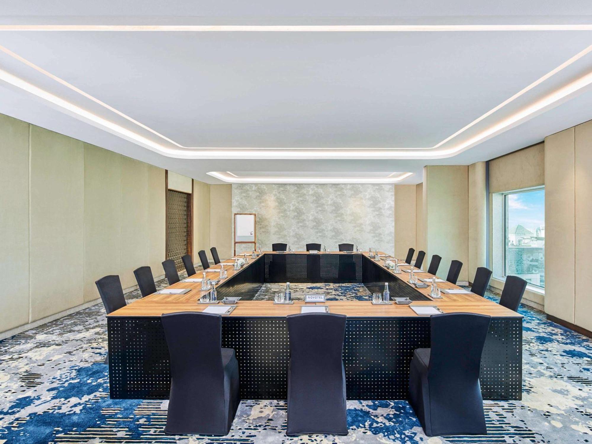 Novotel Mumbai International Airport ภายนอก รูปภาพ
